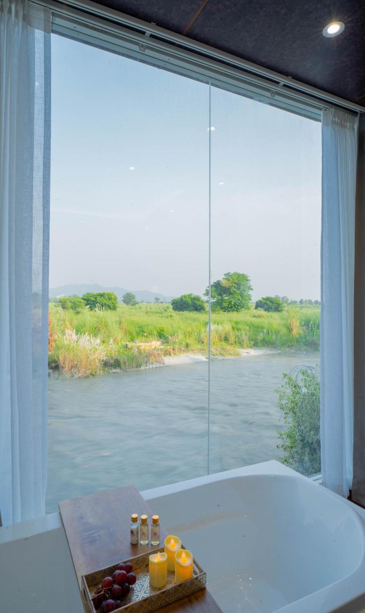 Sukoon By The Ganges - A Riverside Retreat หริทวาร ภายนอก รูปภาพ