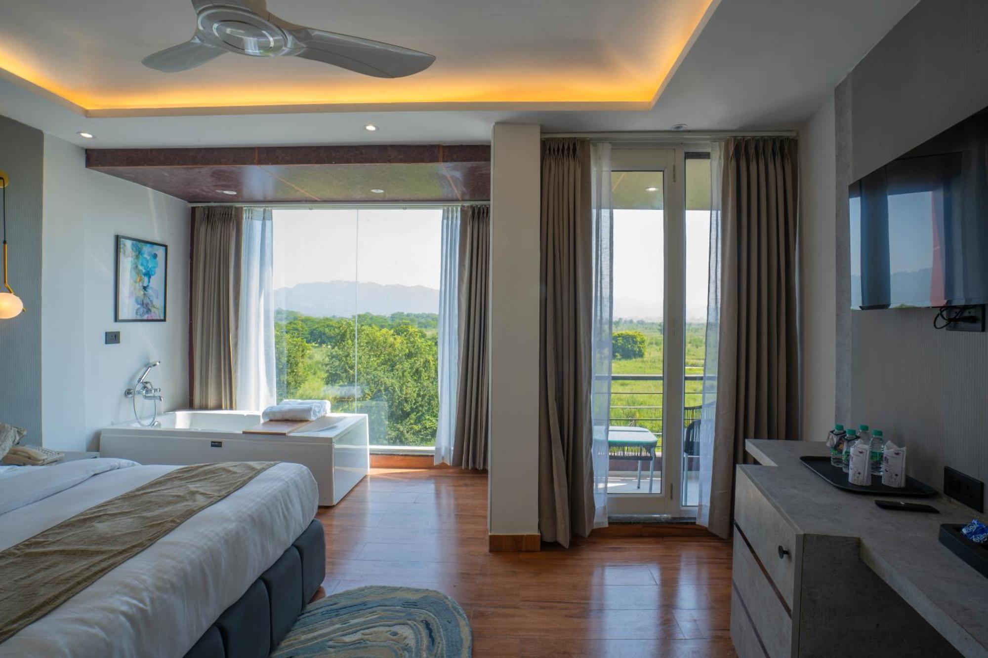 Sukoon By The Ganges - A Riverside Retreat หริทวาร ภายนอก รูปภาพ