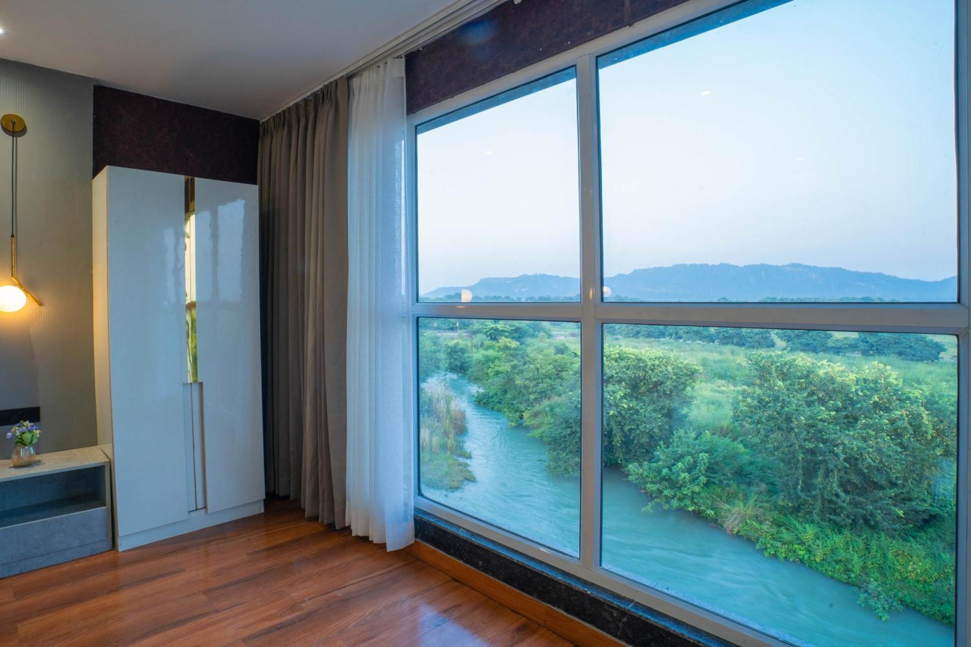 Sukoon By The Ganges - A Riverside Retreat หริทวาร ภายนอก รูปภาพ