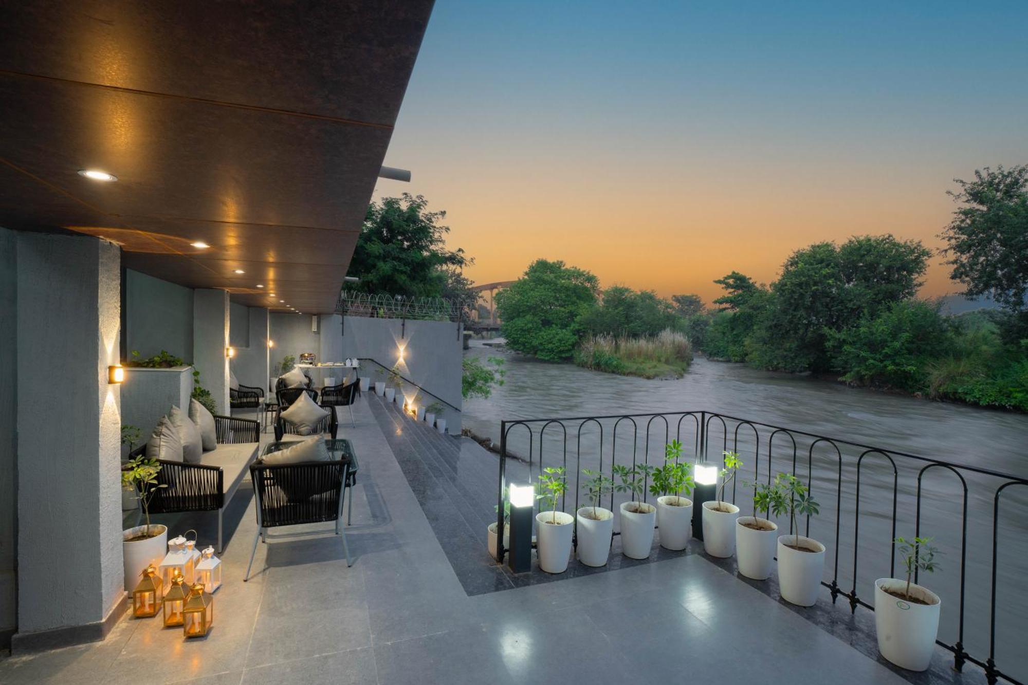 Sukoon By The Ganges - A Riverside Retreat หริทวาร ภายนอก รูปภาพ