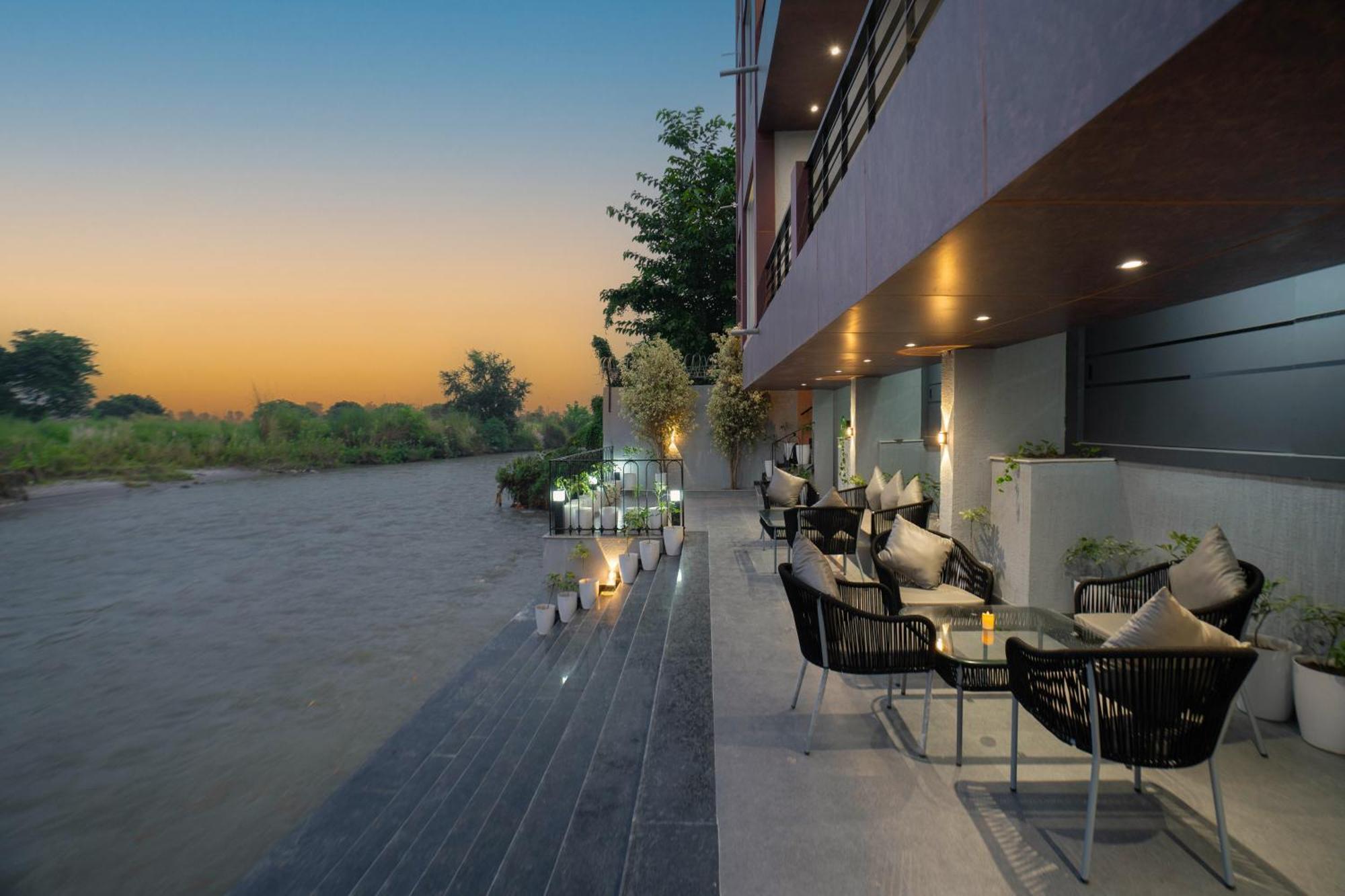 Sukoon By The Ganges - A Riverside Retreat หริทวาร ภายนอก รูปภาพ