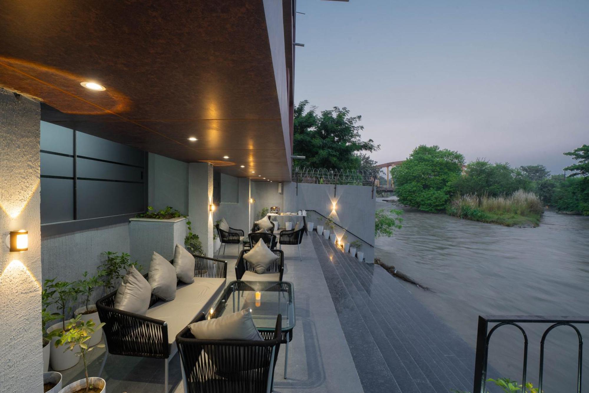 Sukoon By The Ganges - A Riverside Retreat หริทวาร ภายนอก รูปภาพ