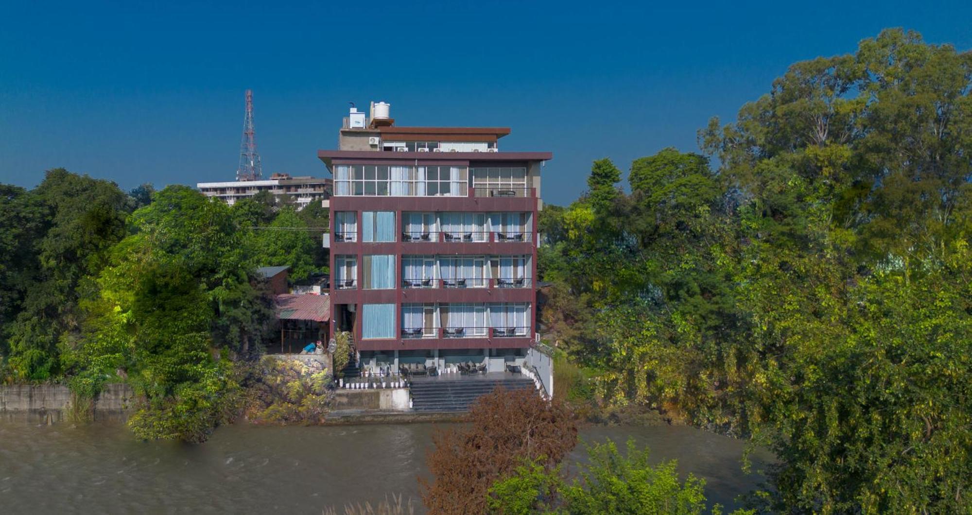 Sukoon By The Ganges - A Riverside Retreat หริทวาร ภายนอก รูปภาพ